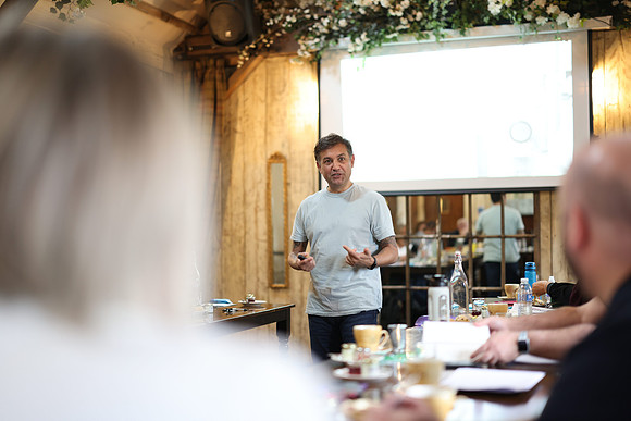 0E0A2339