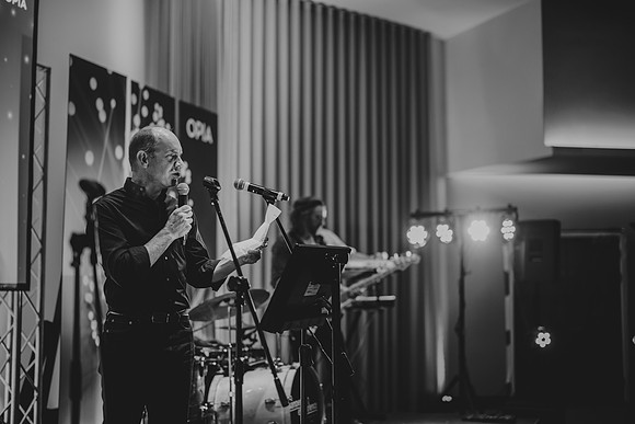 0E0A0956