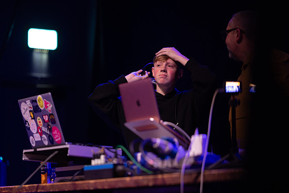 0E0A6881