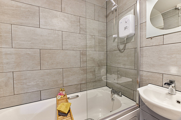 15westminster_close_HR23