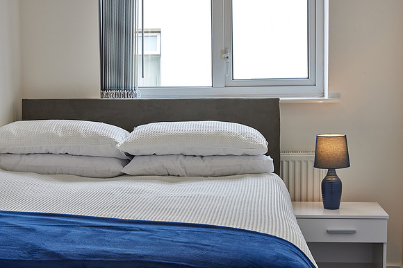 Shane - Blyth - Booking + Expedia (49)