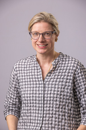 Claudine van Hensbergen (12)-267