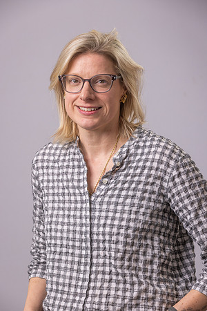 Claudine van Hensbergen (4)-259