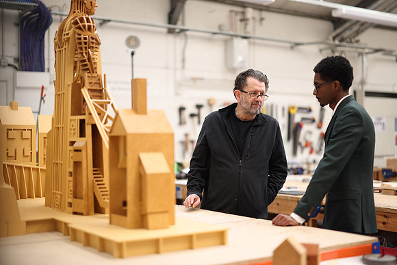 0E0A0256