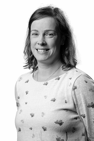 Angela Hibbs B&W (2)