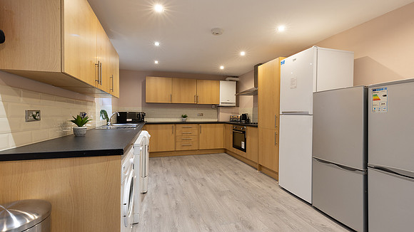 8 Westgate House - Booking + Expedia (36)