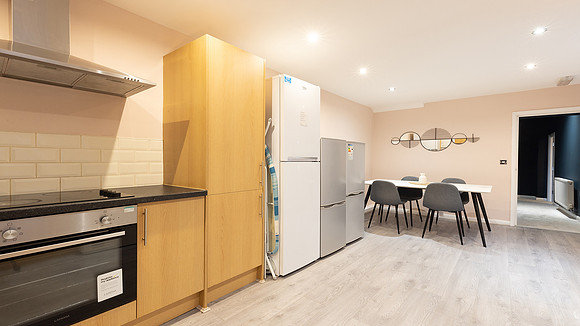 8 Westgate House - Booking + Expedia (40)