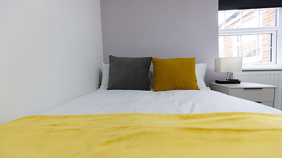 8 Westgate House - Booking + Expedia (52)