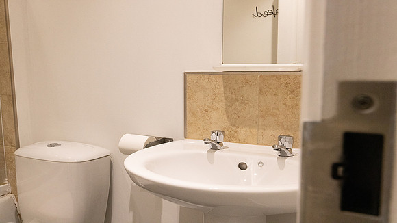 8 Westgate House - Booking + Expedia (67)