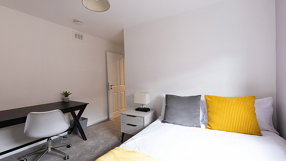8 Westgate House - Booking + Expedia (123)