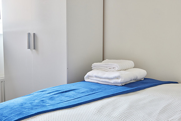 Shane - Blyth - Booking + Expedia (64)