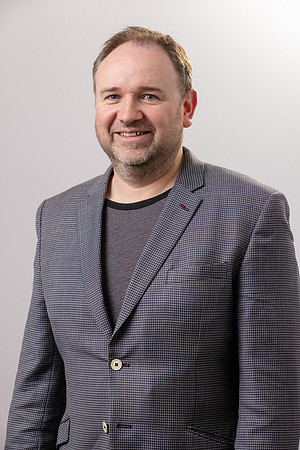 Adrian Small (4)