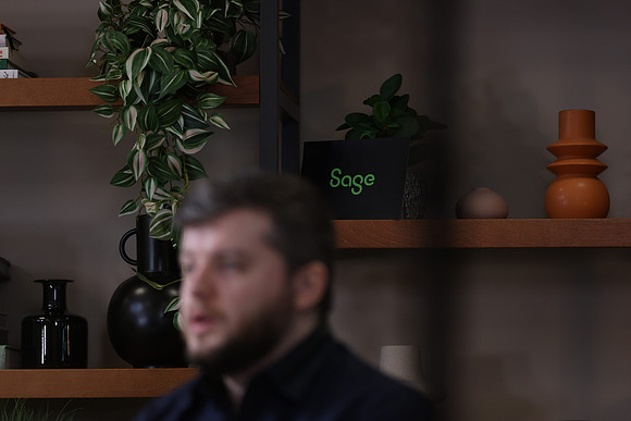 0E0A4921