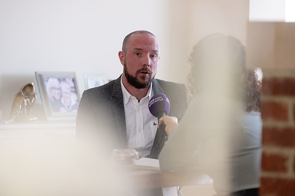 0E0A8533