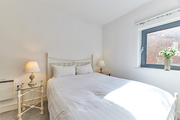 2 Friars gate - Booking + Expedia  (9)