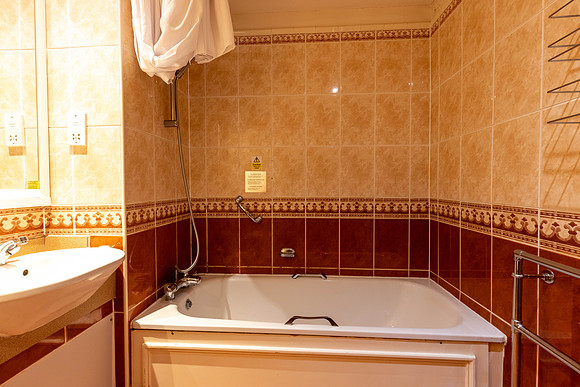 0E0A9092-HDR