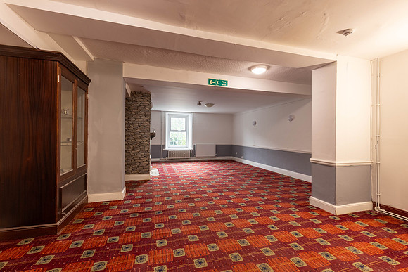 0E0A9065-HDR