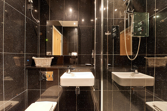 2 Friars gate - Booking + Expedia  (6)
